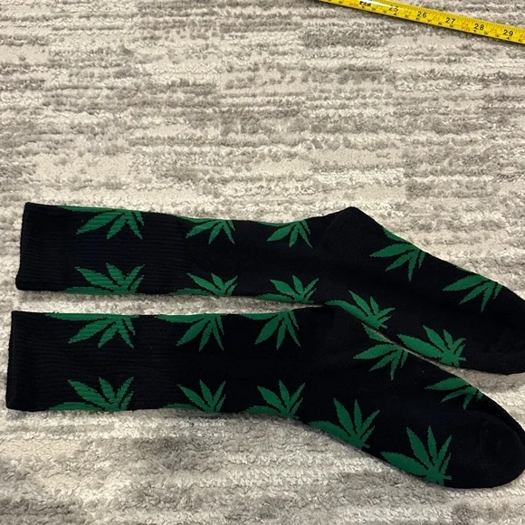 Huff Socks - Picture 1 of 3